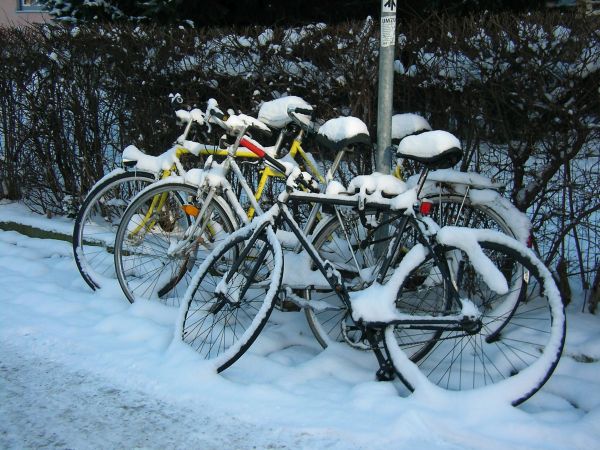 Fahrräder im Winter