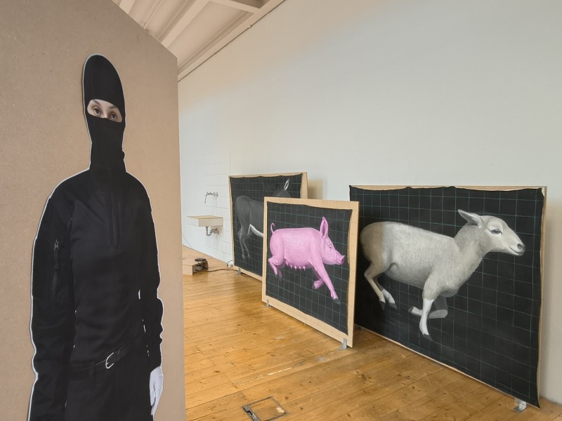 Malerei u.a. mit Tierbildern - Schaf, Schwein, Esel